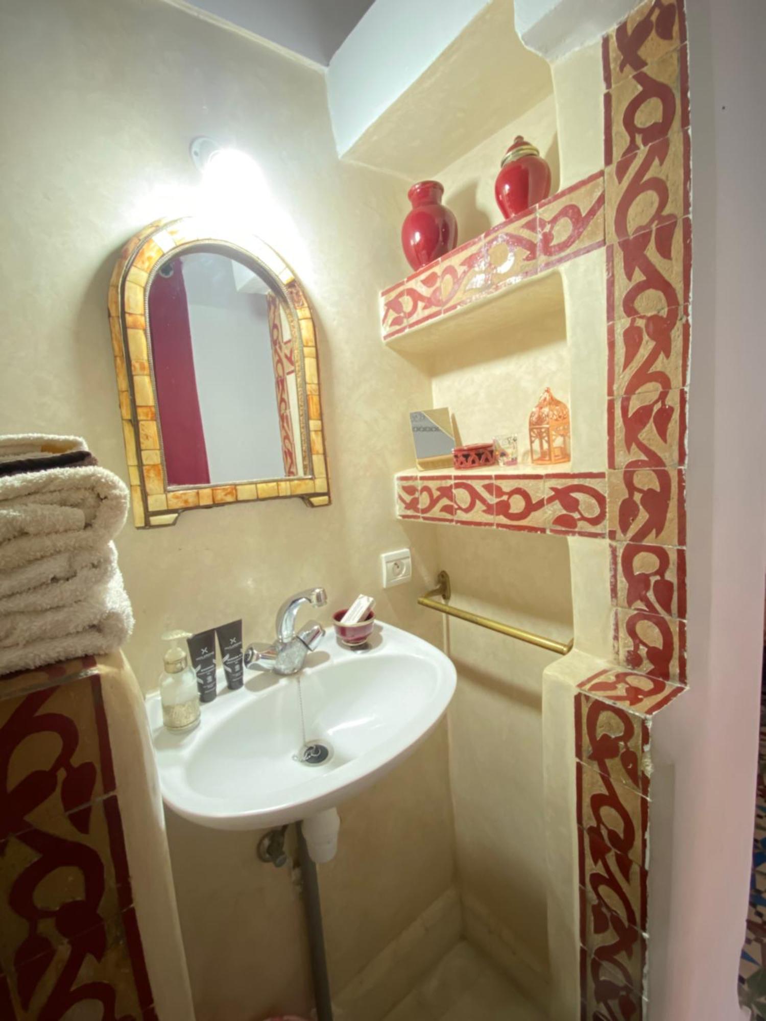 Dar Sarah-Mouassine-Marrakech, Riad Authentique Idealement Situe Marrakesh Ngoại thất bức ảnh